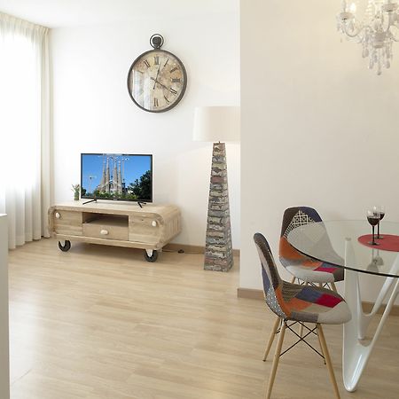 Apartments Hostemplo Suites Барселона Екстер'єр фото