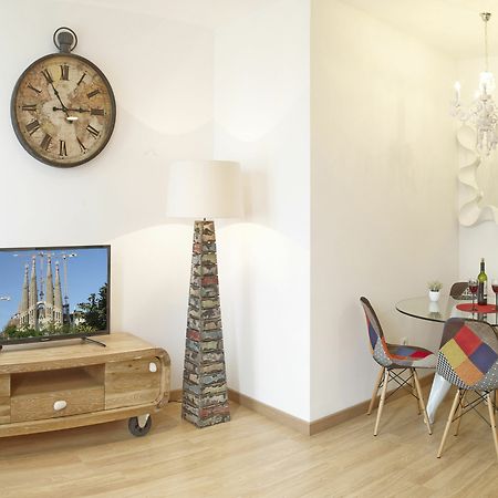 Apartments Hostemplo Suites Барселона Екстер'єр фото