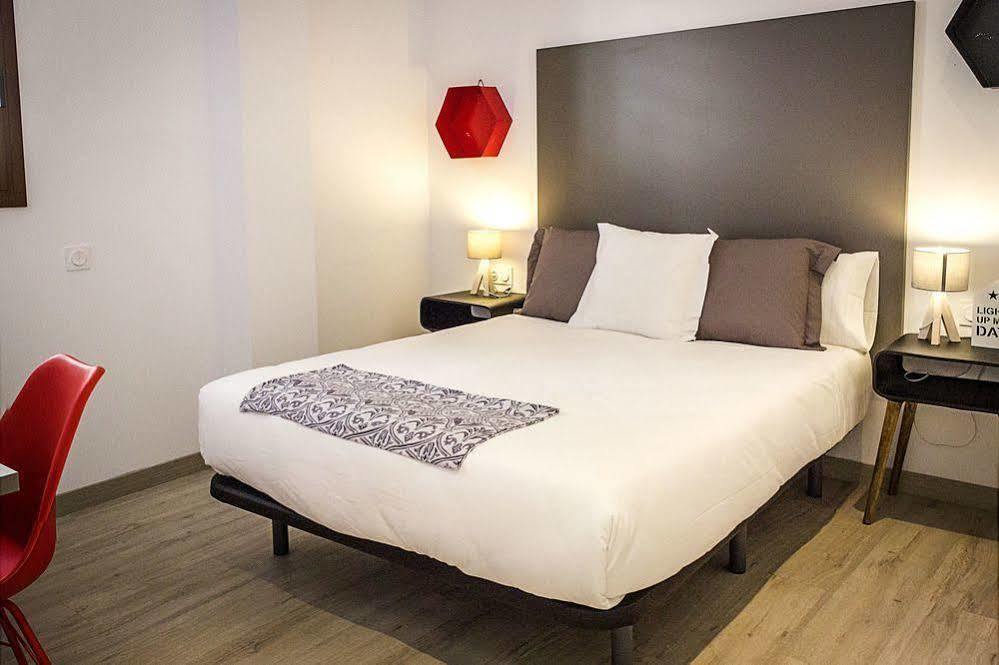 Apartments Hostemplo Suites Барселона Екстер'єр фото